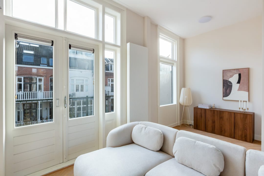 Luxury Renovated Apartment in Utrecht's Desirable Zeeheldenbuurt — 11