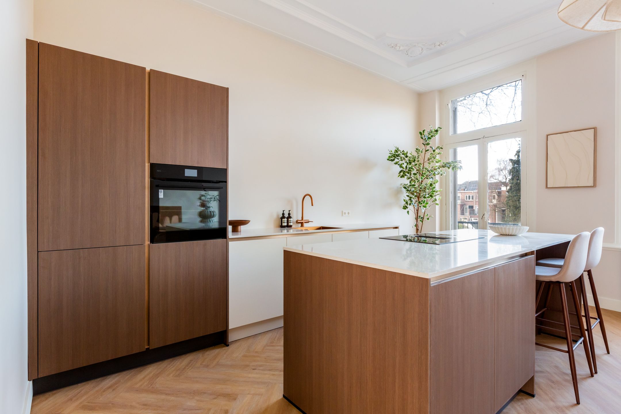 Luxury Renovated Apartment in Utrecht's Desirable Zeeheldenbuurt — 18