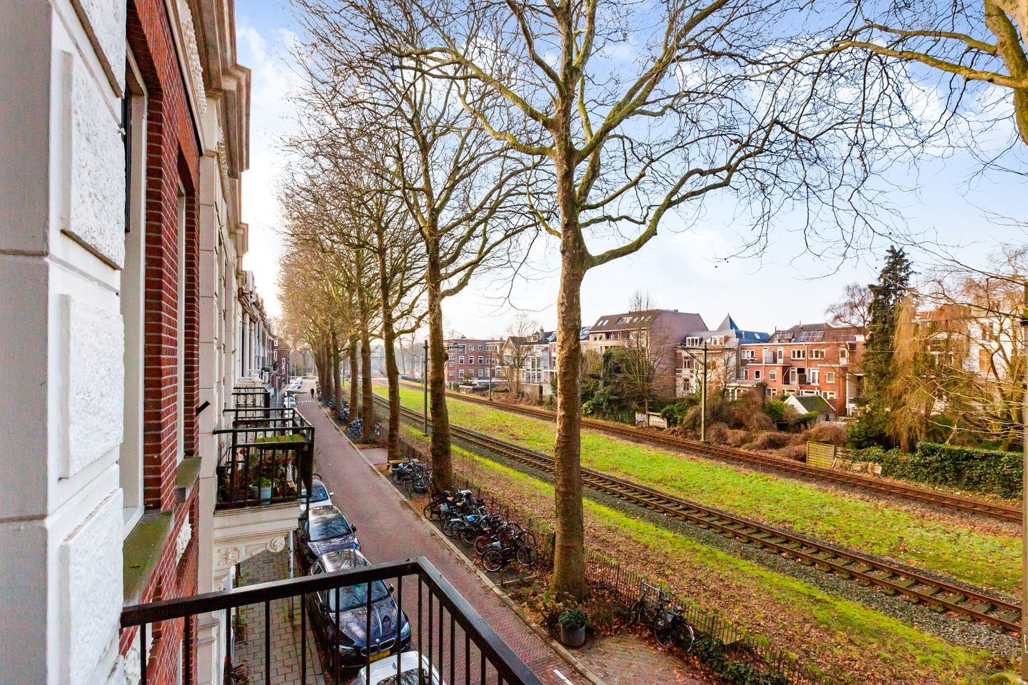 Luxury Renovated Apartment in Utrecht's Desirable Zeeheldenbuurt — 44