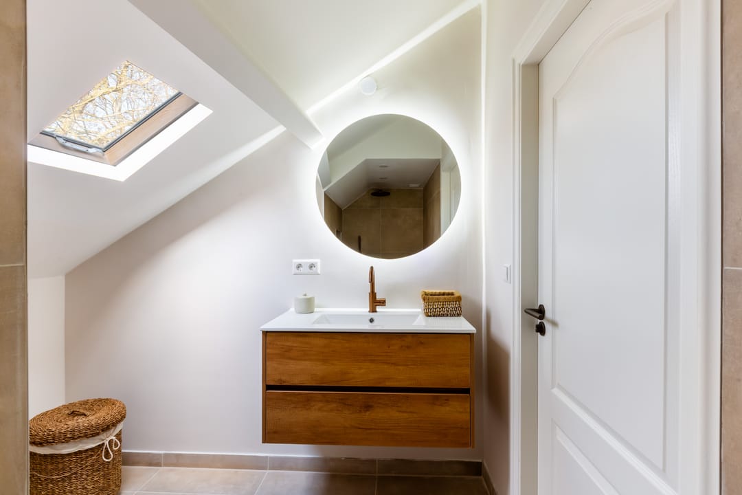 Luxury Renovated Apartment in Utrecht's Desirable Zeeheldenbuurt — 38