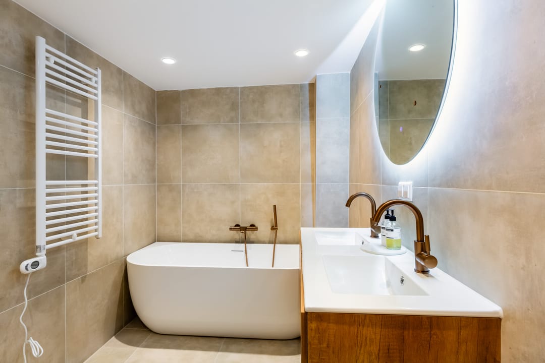 Luxury Renovated Apartment in Utrecht's Desirable Zeeheldenbuurt — 31