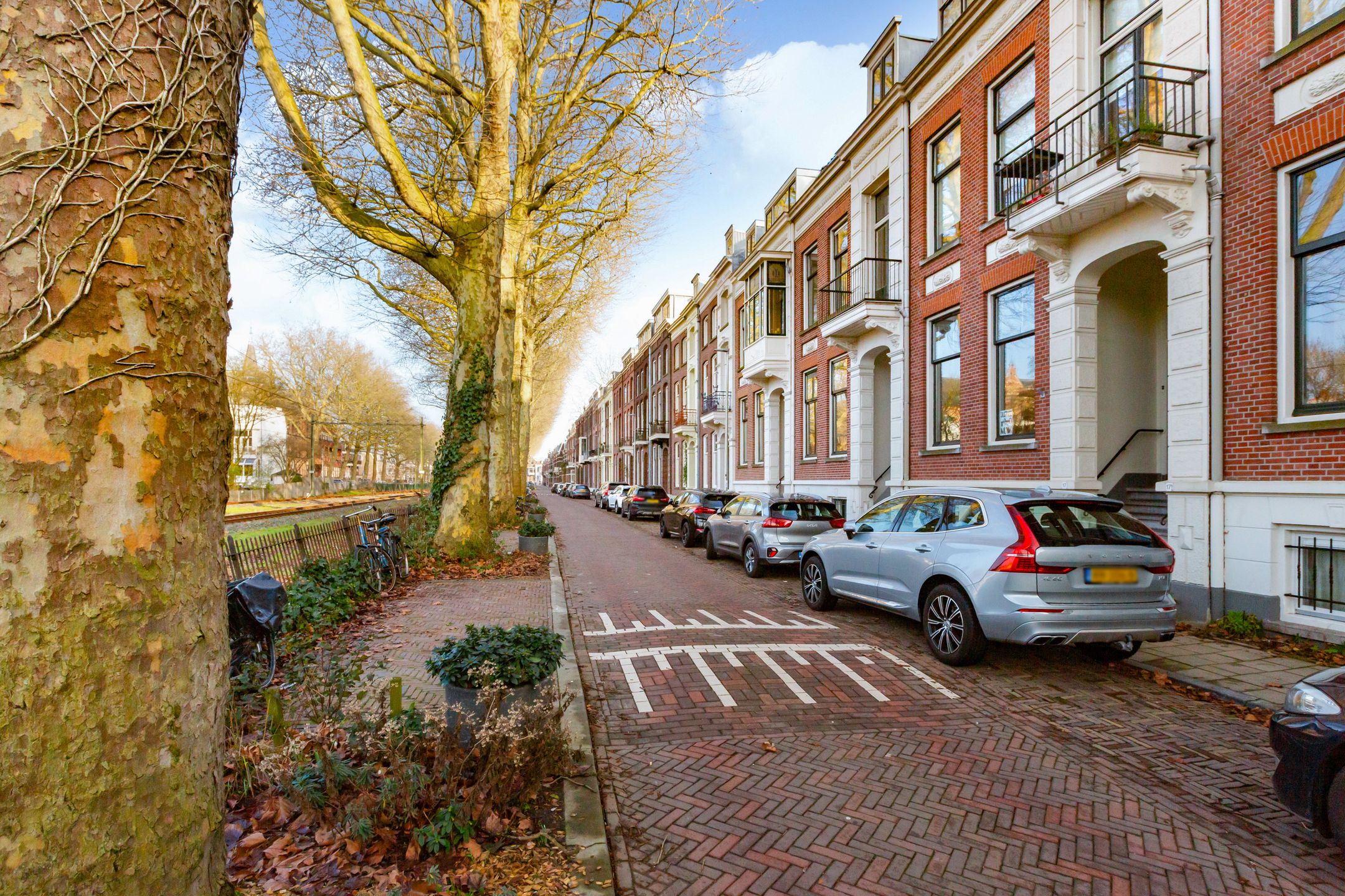 Luxury Renovated Apartment in Utrecht's Desirable Zeeheldenbuurt — 45