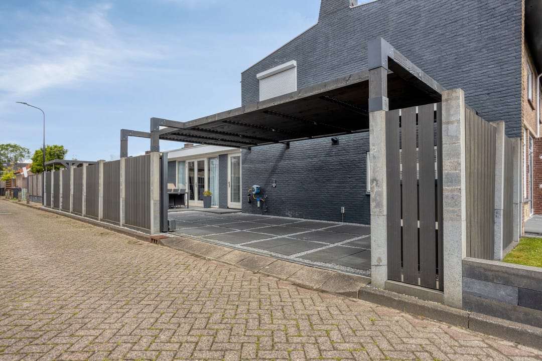 Photo 61 of Bickerstraat 13