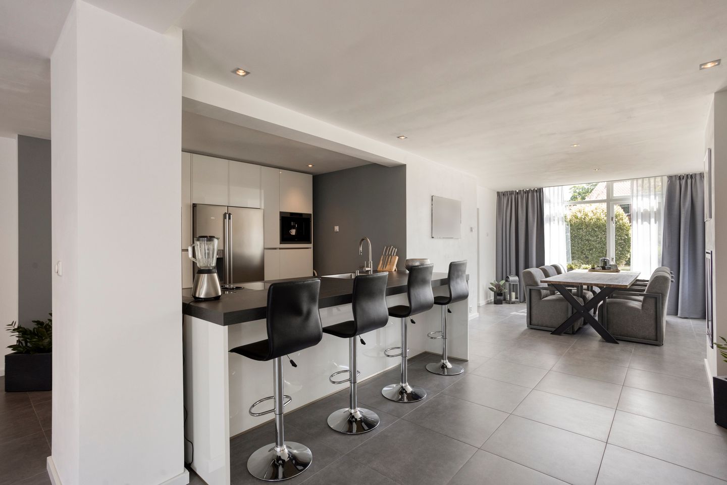 Photo 29 of Bickerstraat 13
