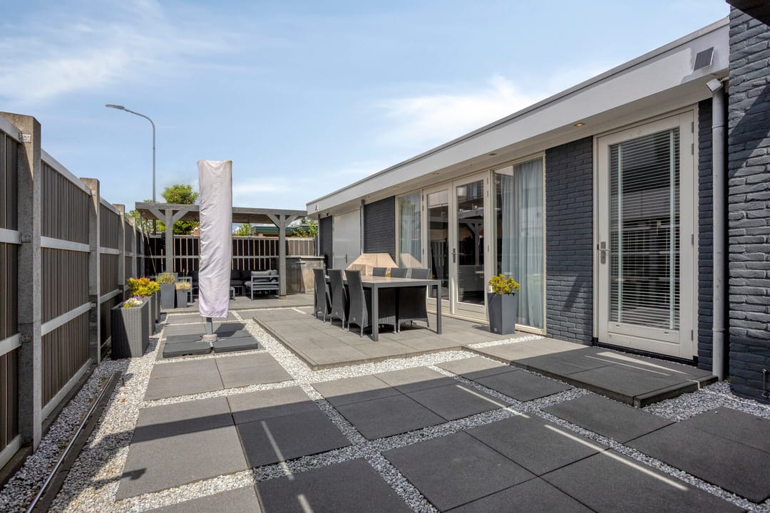 Photo 56 of Bickerstraat 13
