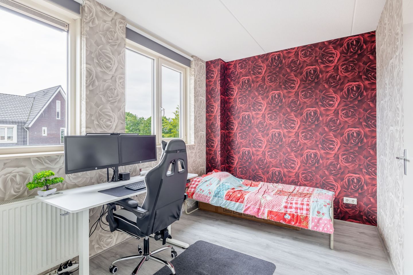 Modern Energy-Efficient Terraced Home with Three Living Levels in Zuidland — 35