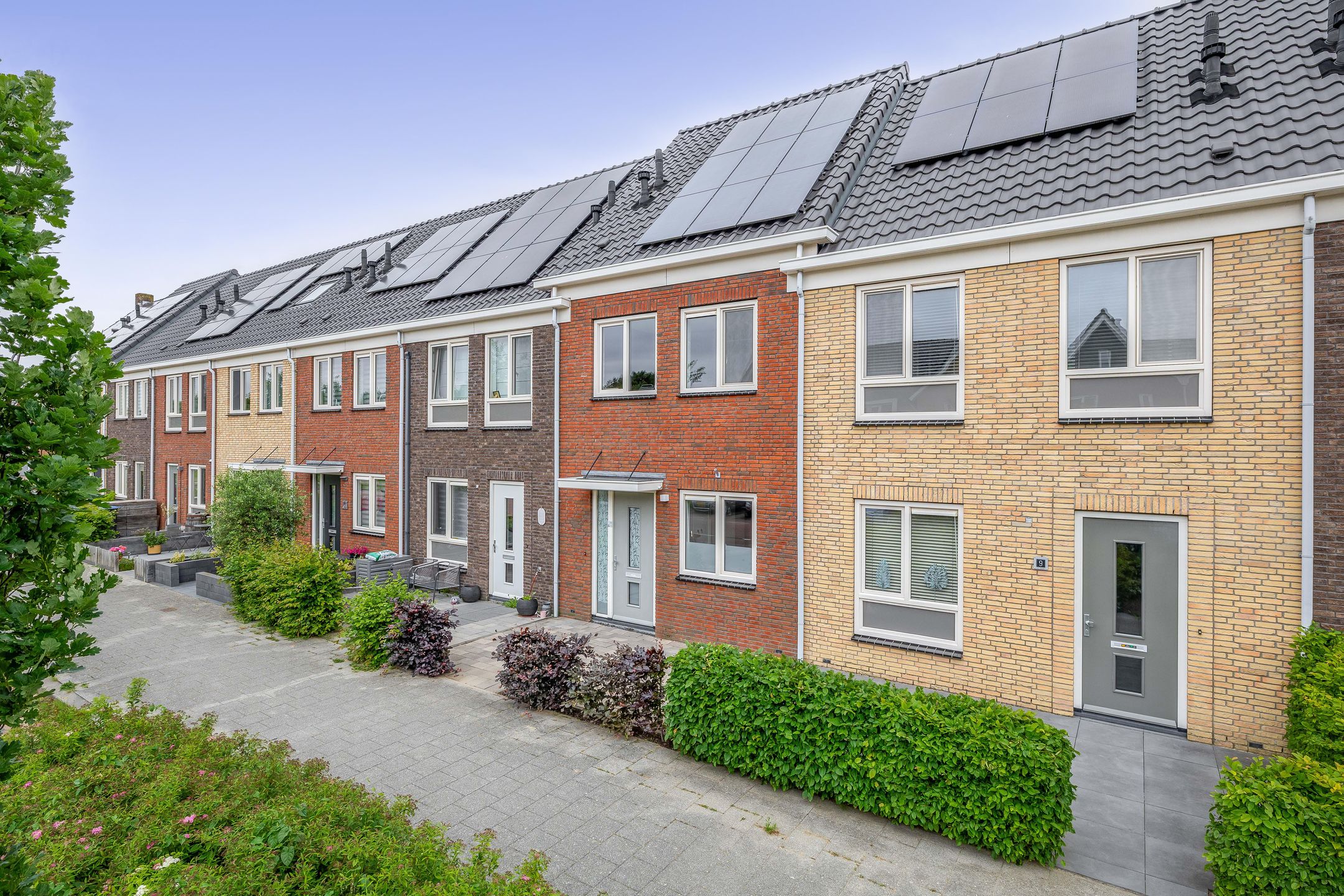 Modern Energy-Efficient Terraced Home with Three Living Levels in Zuidland — 9