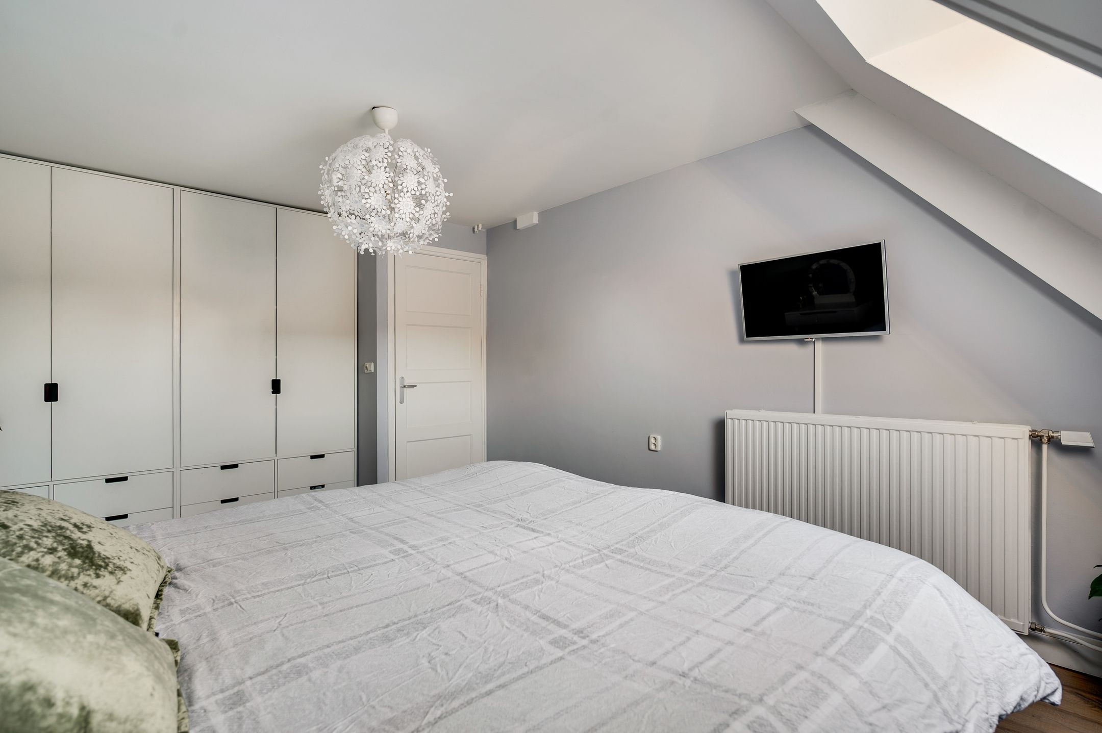 Charming 1930s Renovated Maisonette with Rooftop Terrace in Roermond Center — 24