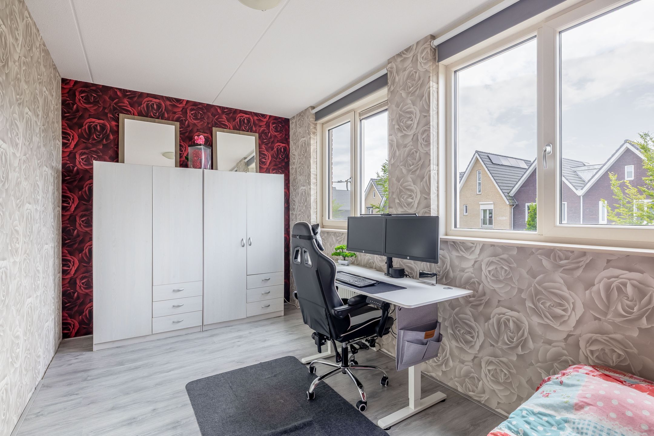 Modern Energy-Efficient Terraced Home with Three Living Levels in Zuidland — 36