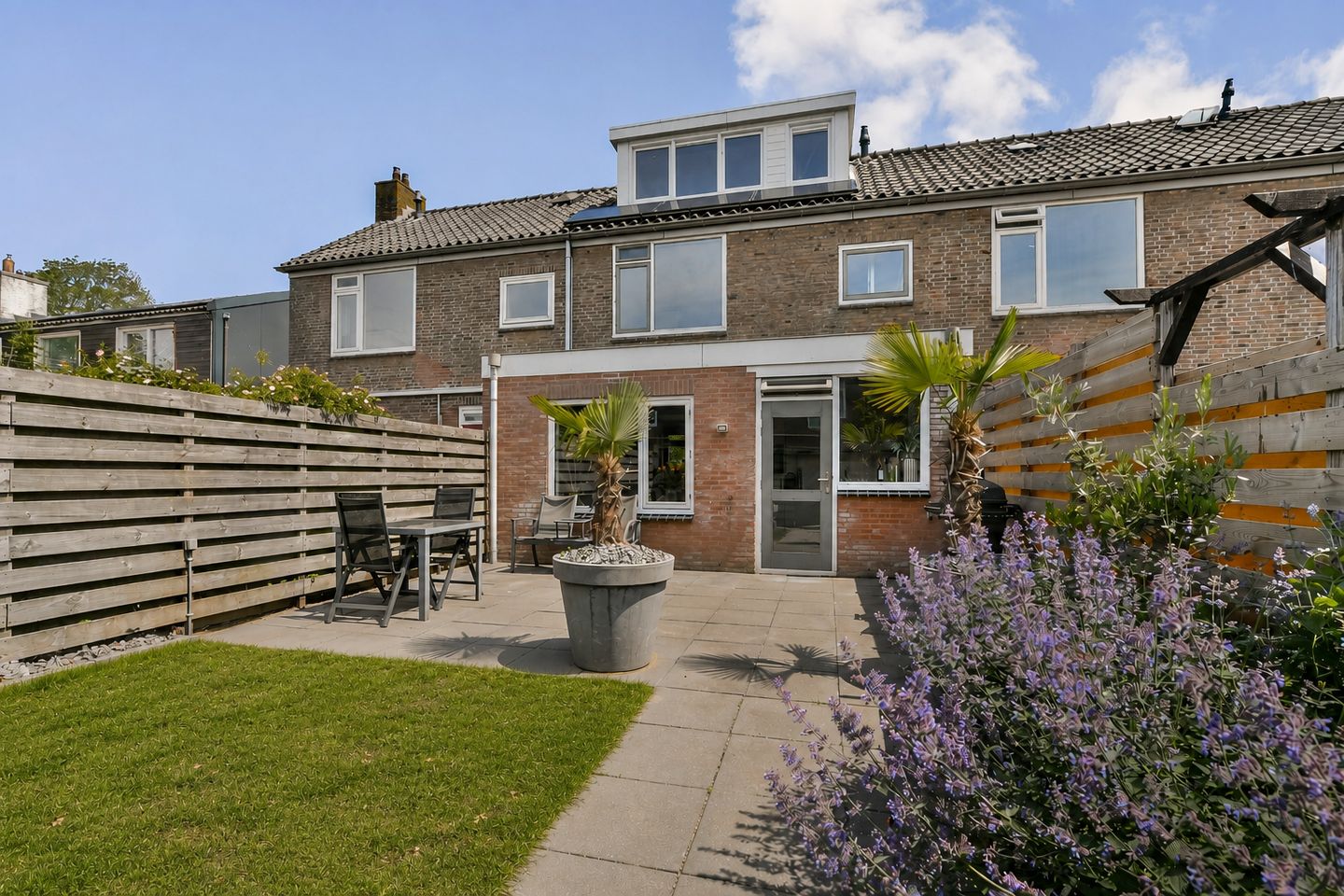 Photo 1 of Keesomstraat 10