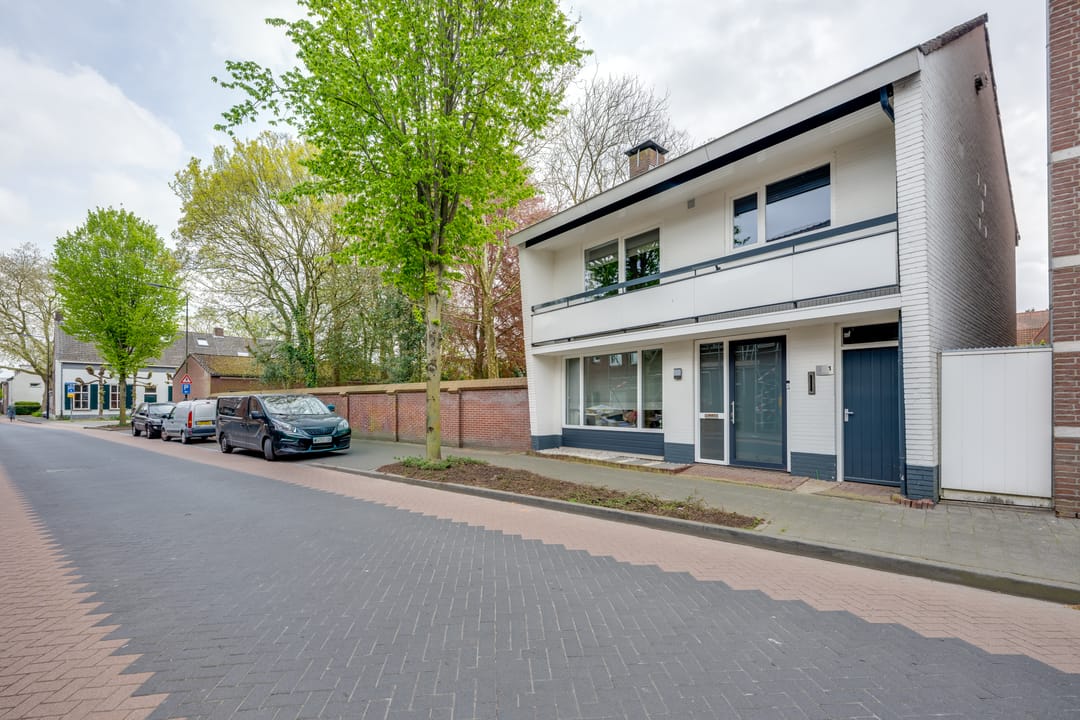 Foto 1 van Molenstraat 1
