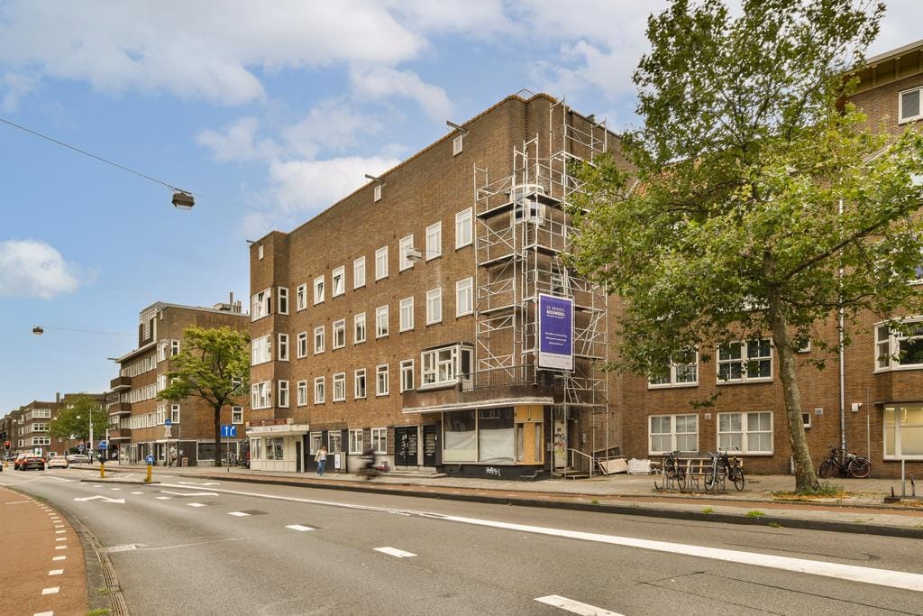 Photo 14 of Jan van Galenstraat 307-4