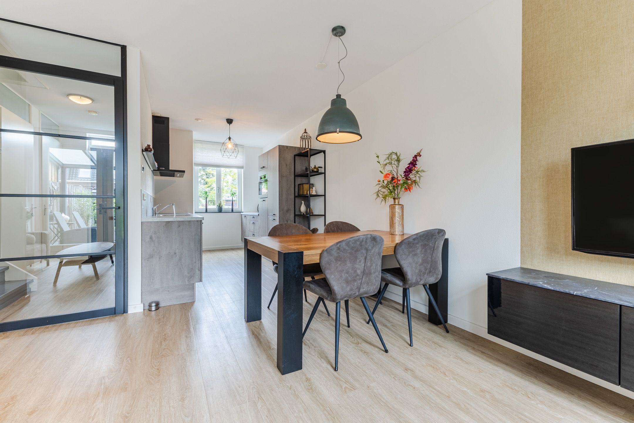 Photo 9 of Cederstraat 8