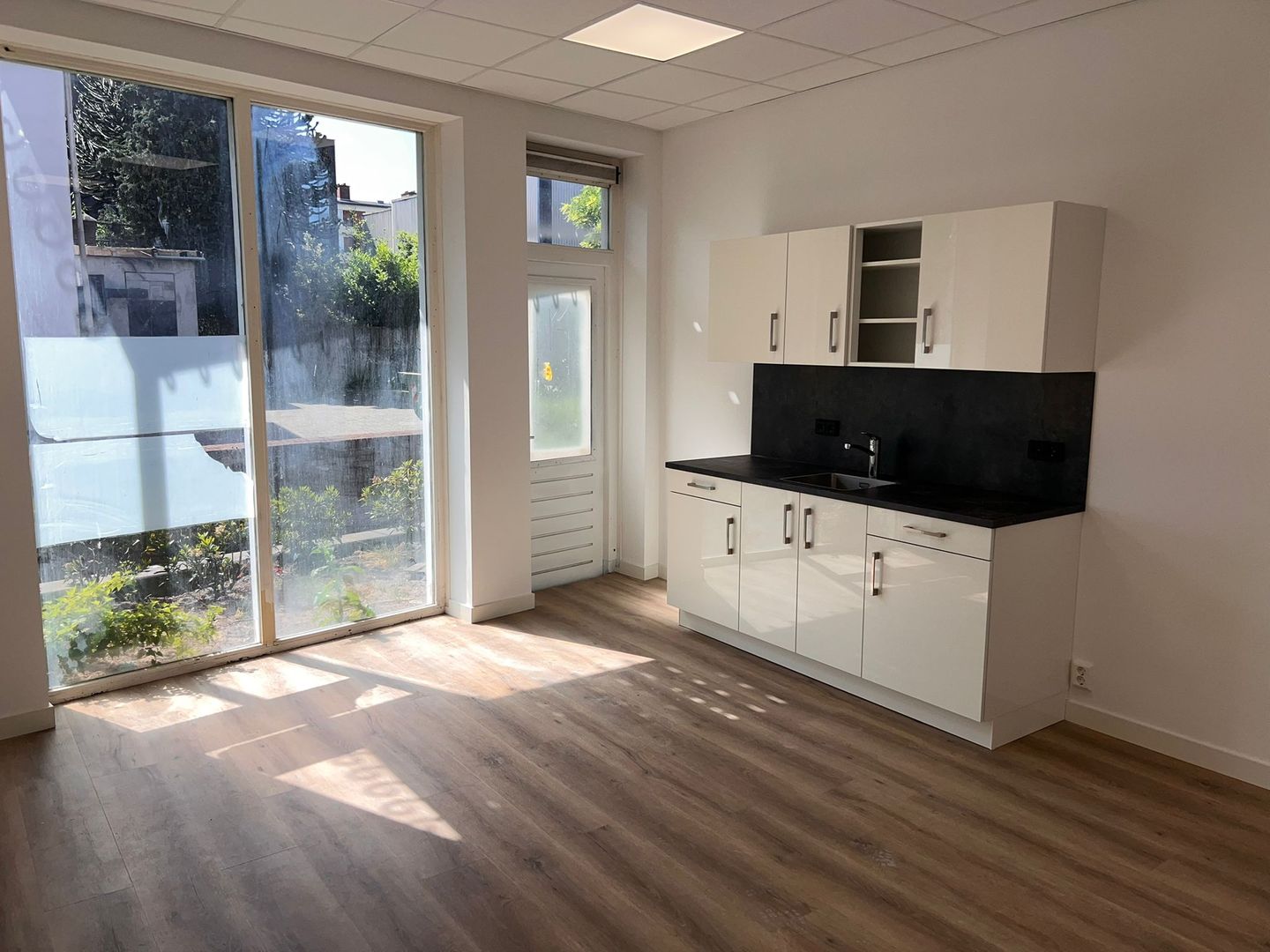 View photo 3 of Beekstraat 32-A
