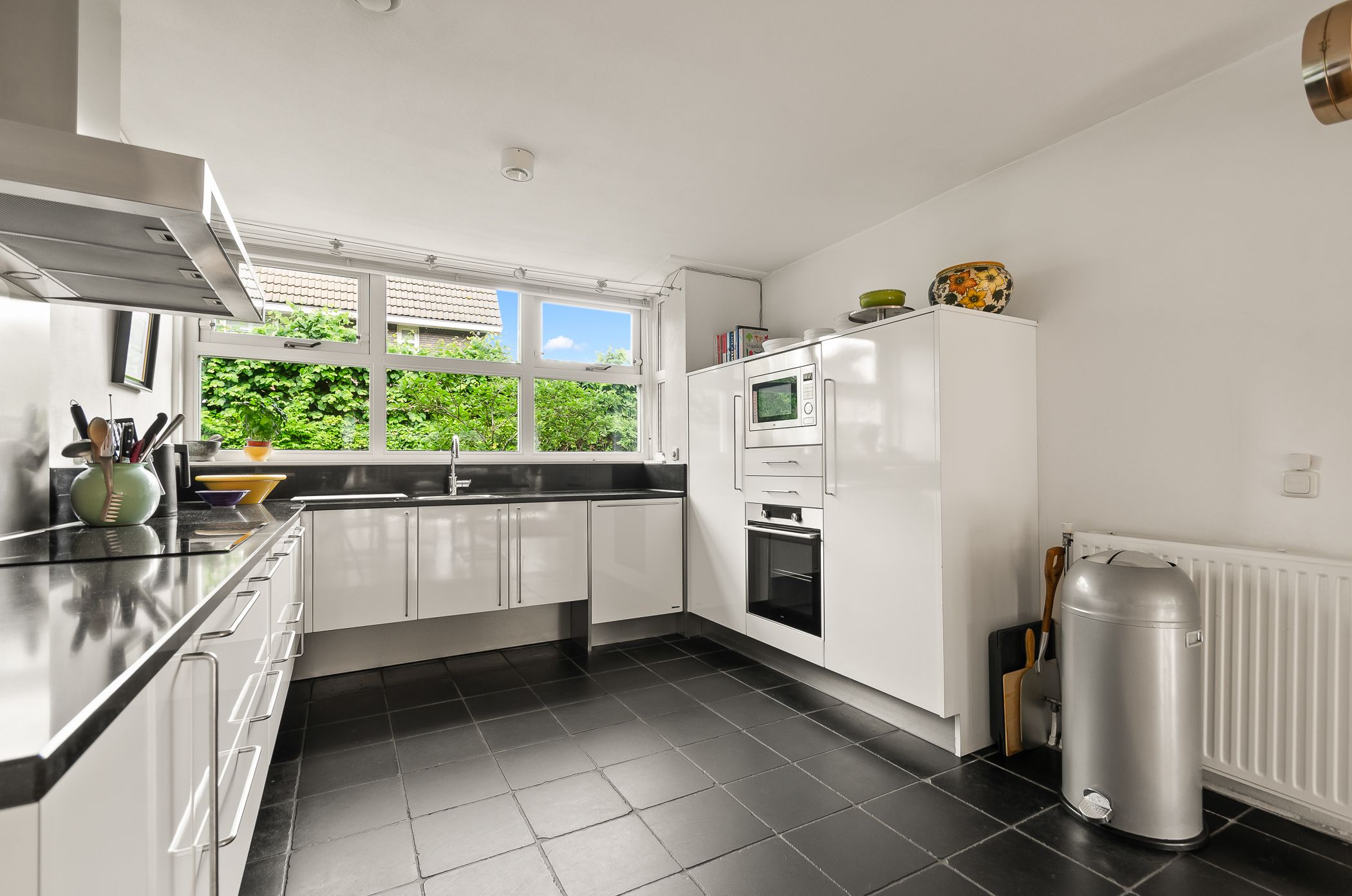 Spacious and Energy Efficient Family Home with South-Facing Garden — 12