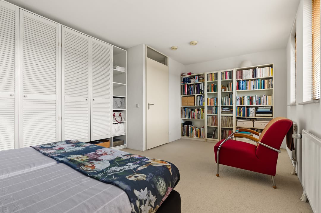 Spacious and Energy Efficient Family Home with South-Facing Garden — 23