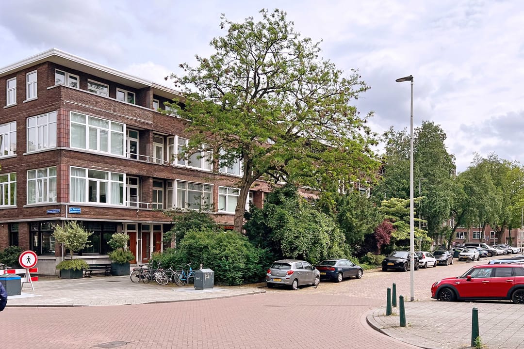 Spacious Upper Apartment with Expansion Potential and Multiple Outdoor Spaces