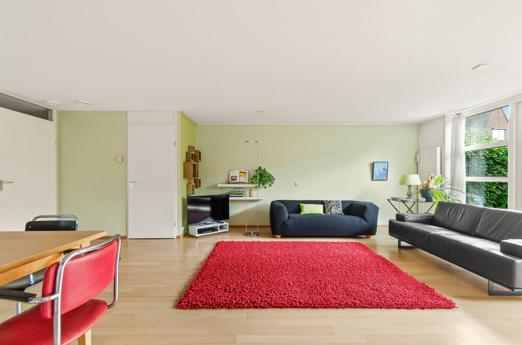 Spacious and Energy Efficient Family Home with South-Facing Garden — 9