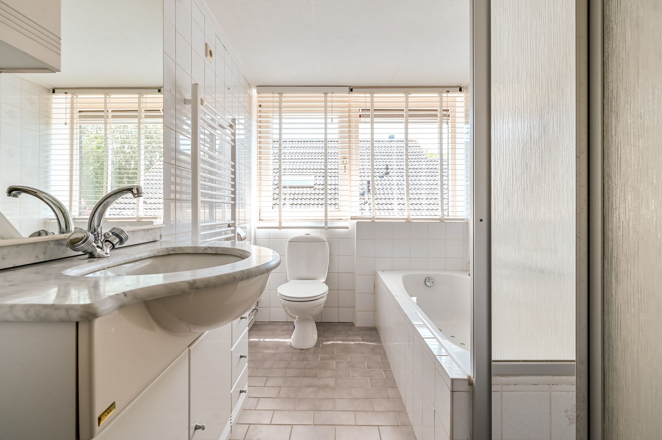 Spacious Family Home in Filmwijk Almere — 33