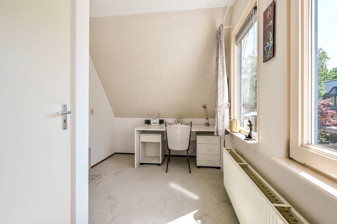 Spacious Family Home in Filmwijk Almere — 32