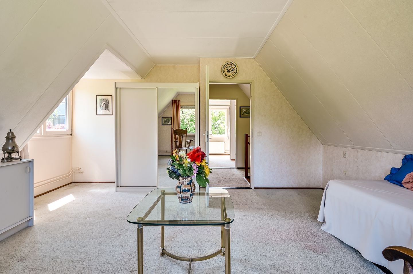 Spacious Family Home in Filmwijk Almere — 25