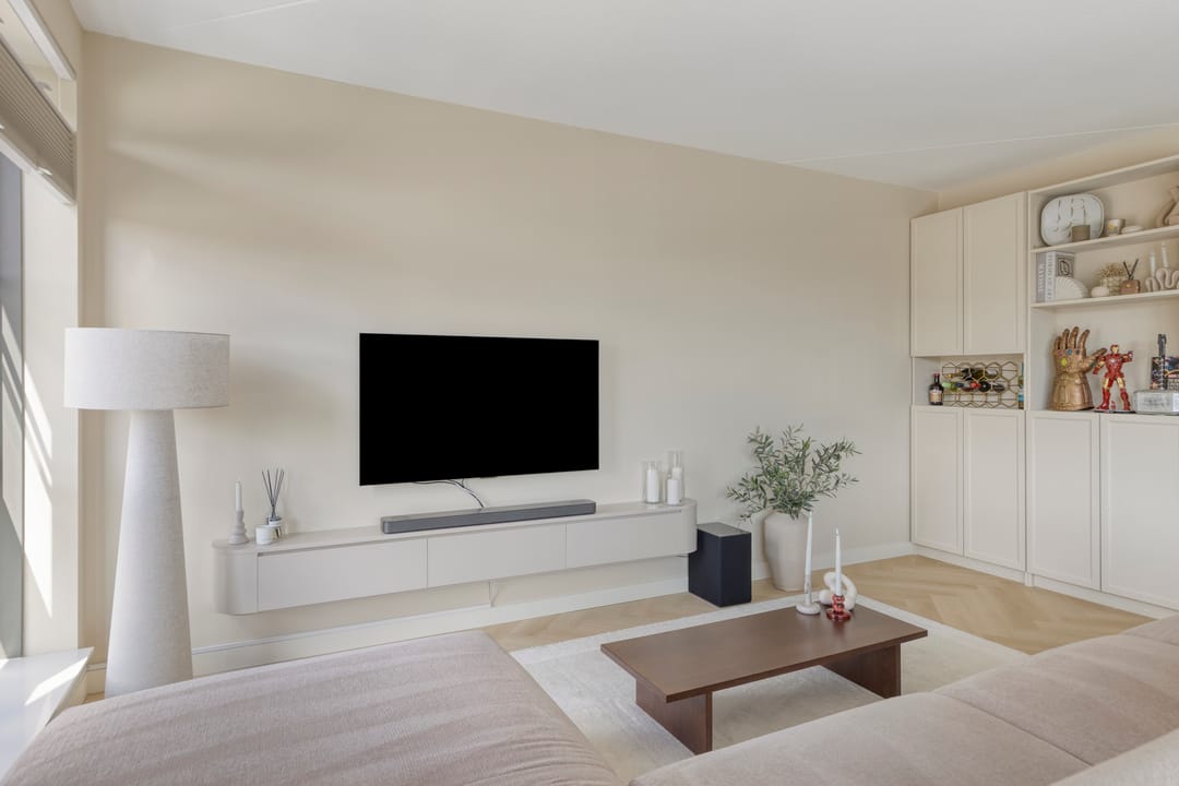 Modern Two Bedroom Apartment in Waddinxveen Ready to Move In — 11