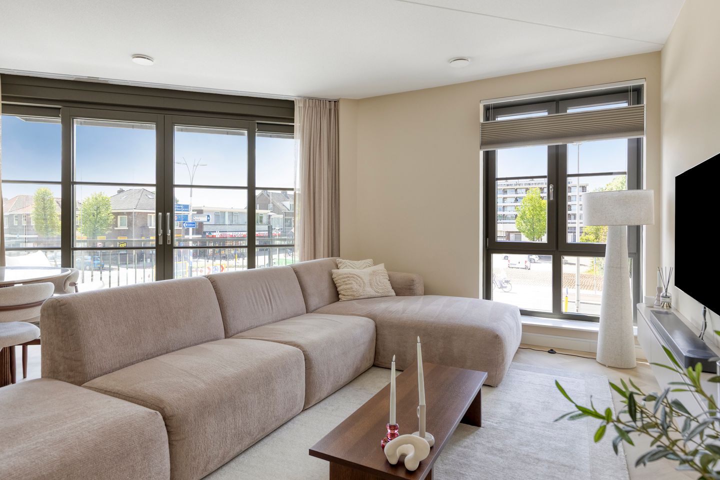 Modern Two Bedroom Apartment in Waddinxveen Ready to Move In — 10