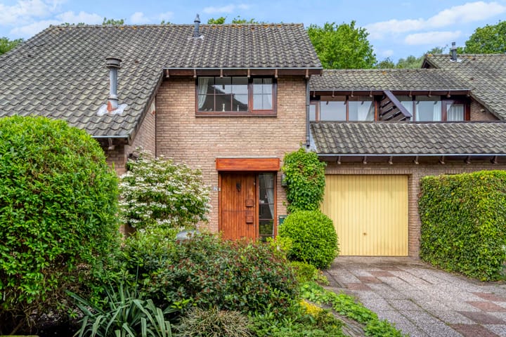 Twee-onder-één-kap te koop: Holterberg 17, Zoetermeer