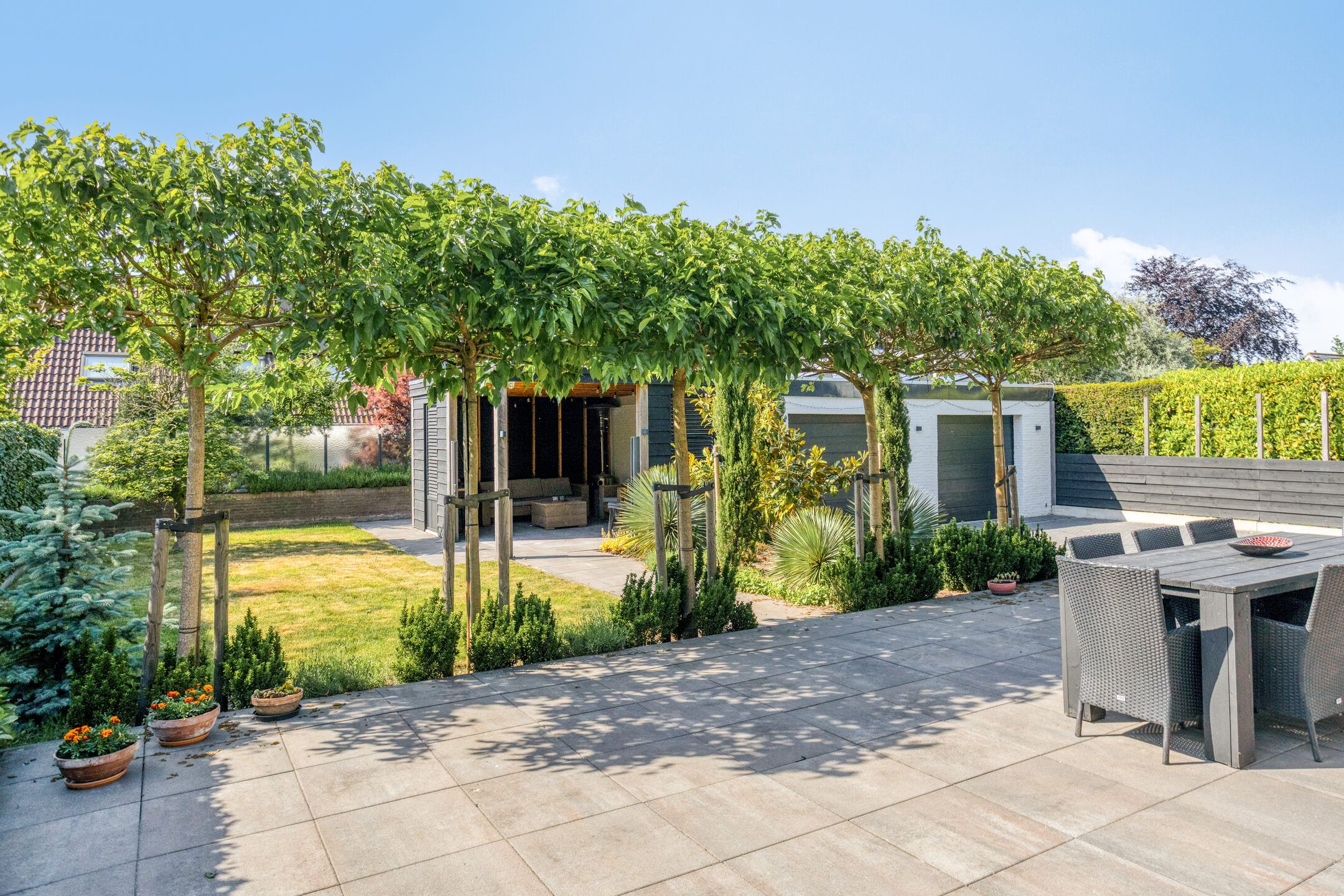 Modern Gas-Free Villa with Four Bedrooms and Double Garage — 54