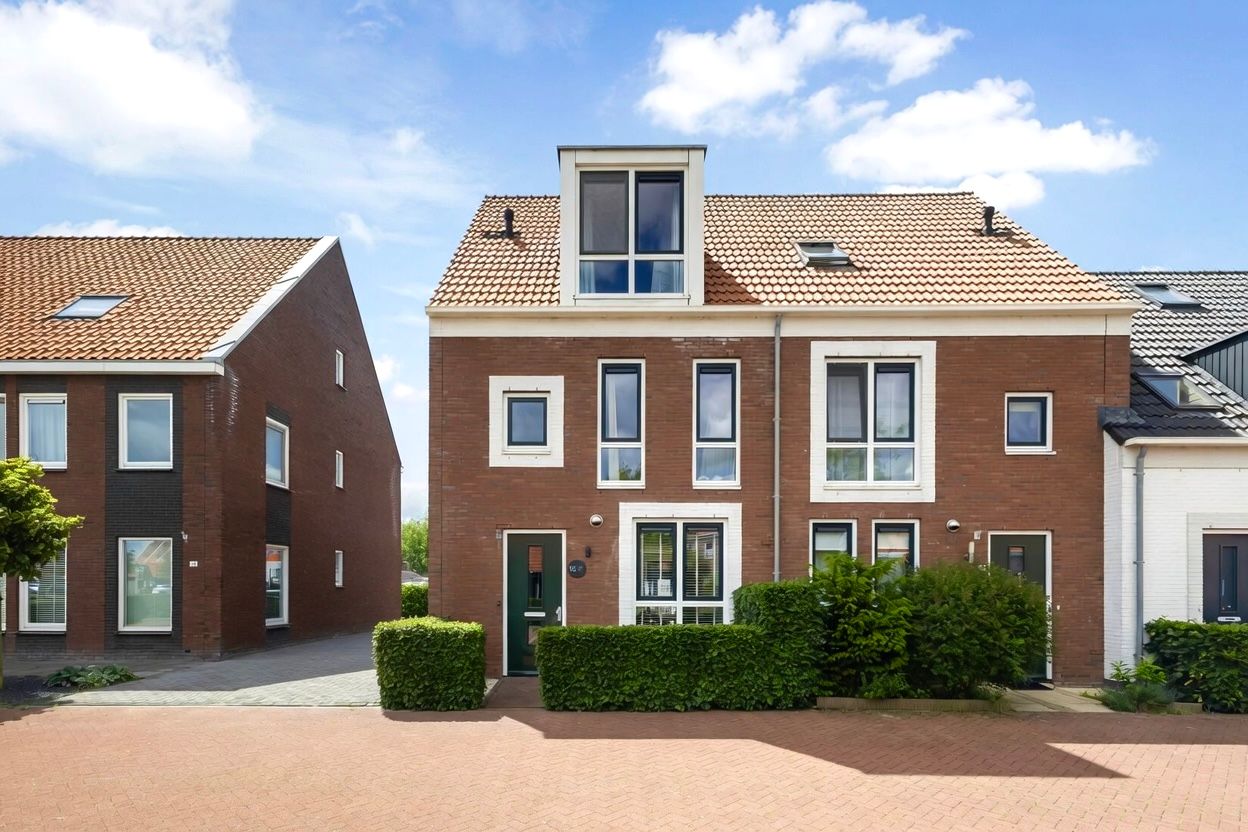 Skuorre 16 Leeuwarden, Leeuwarden