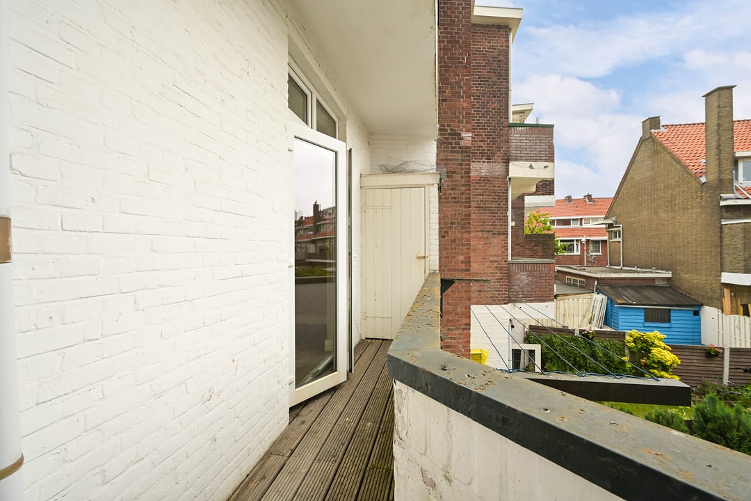 Photo 11 of Isingstraat 196