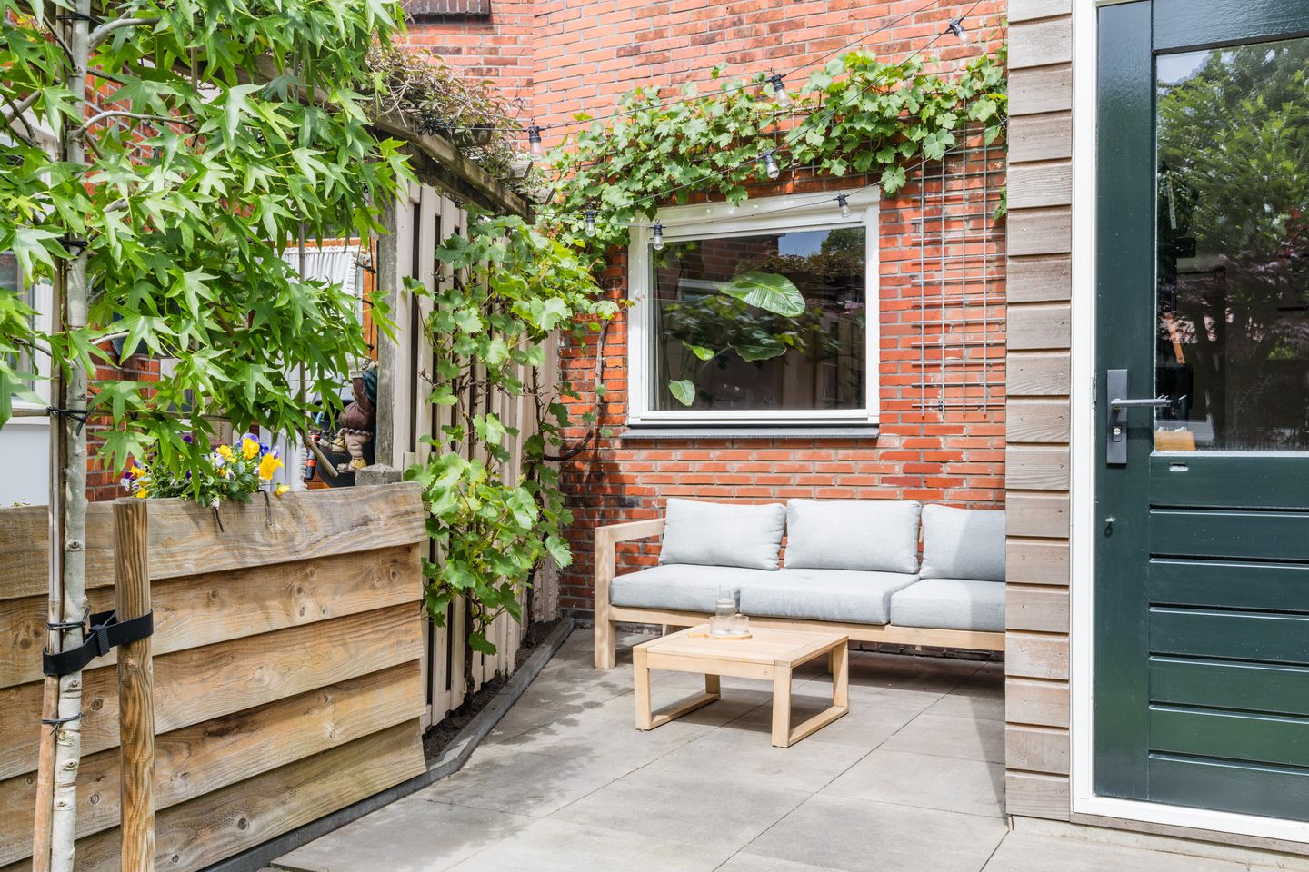 Modern three room tussenwoning with sun filled west garden — 19