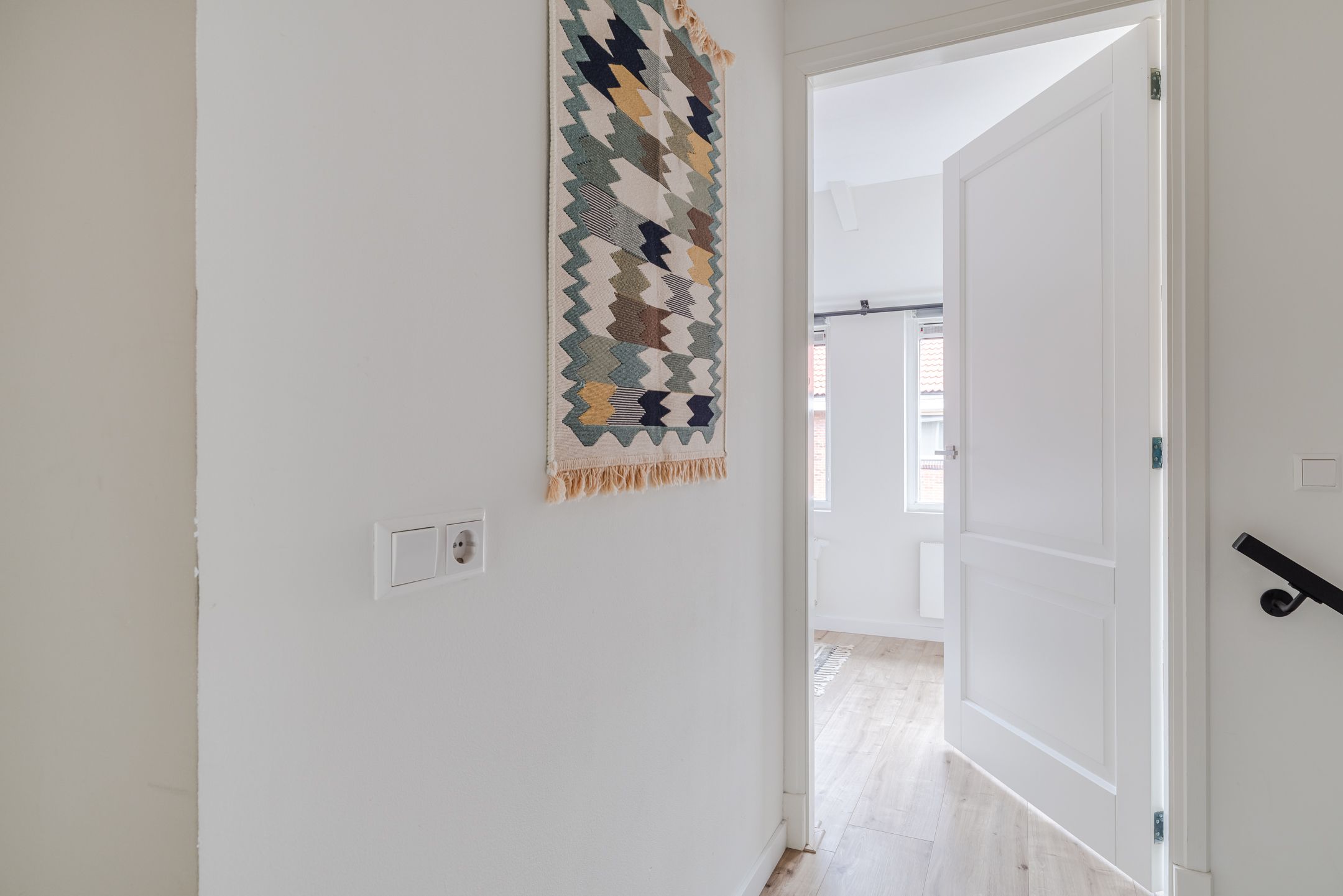 Modern three room tussenwoning with sun filled west garden — 39