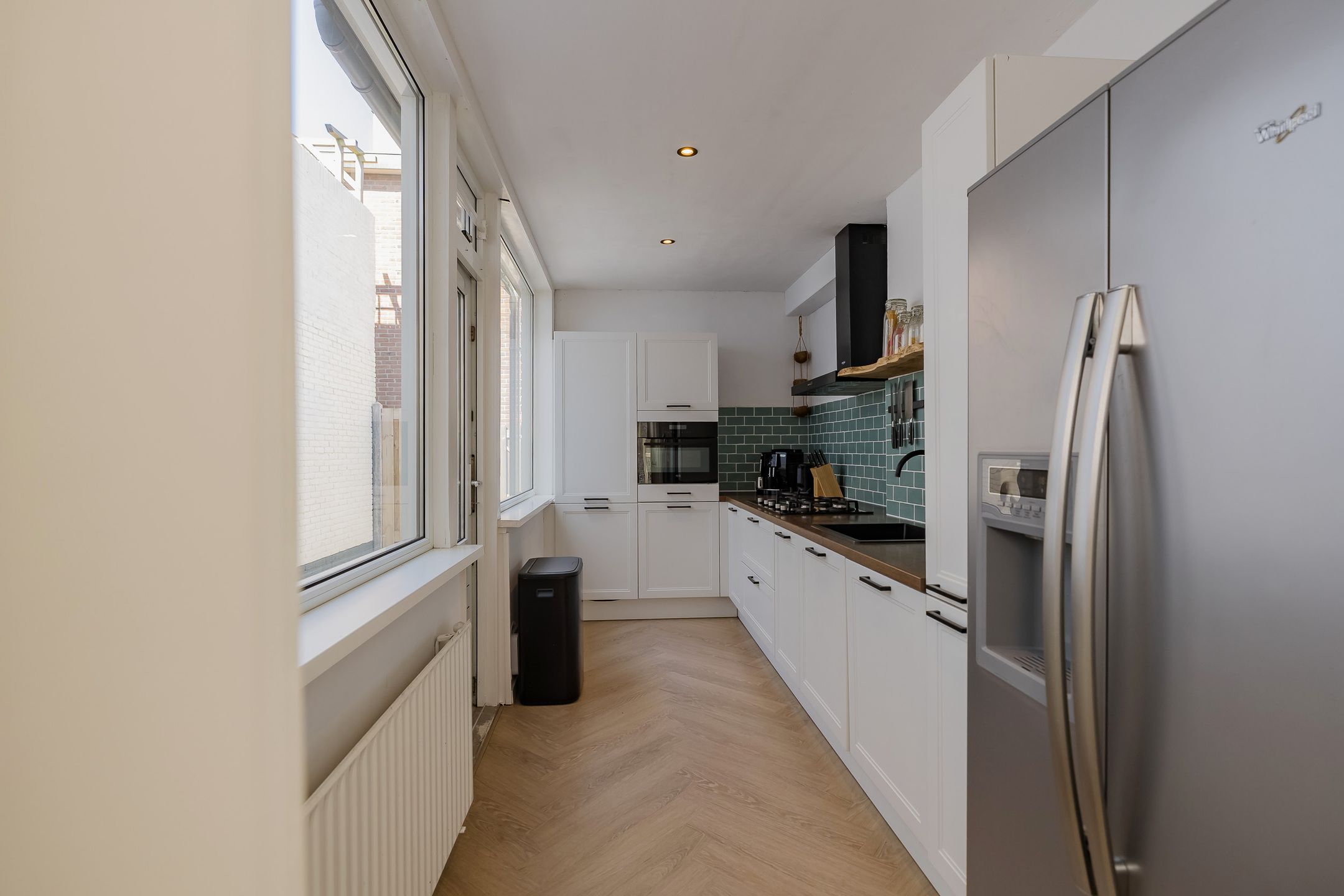 Photo 15 of Van Linschotenstraat 10