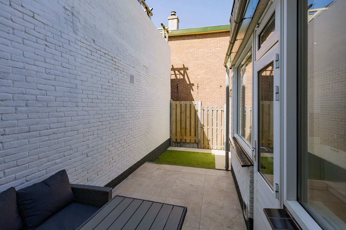 Photo 5 of Van Linschotenstraat 10