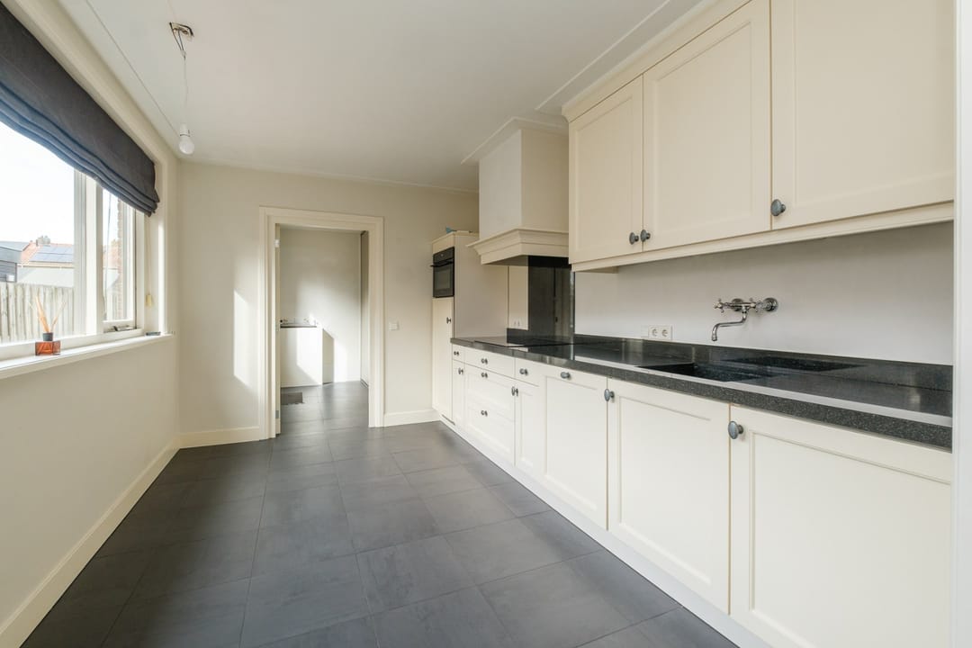 Photo 16 of Stuivenbergstraat 28