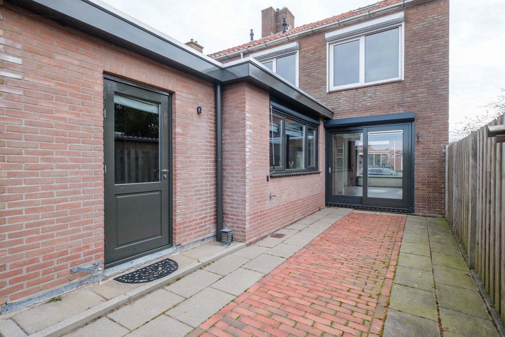 Photo 33 of Stuivenbergstraat 28