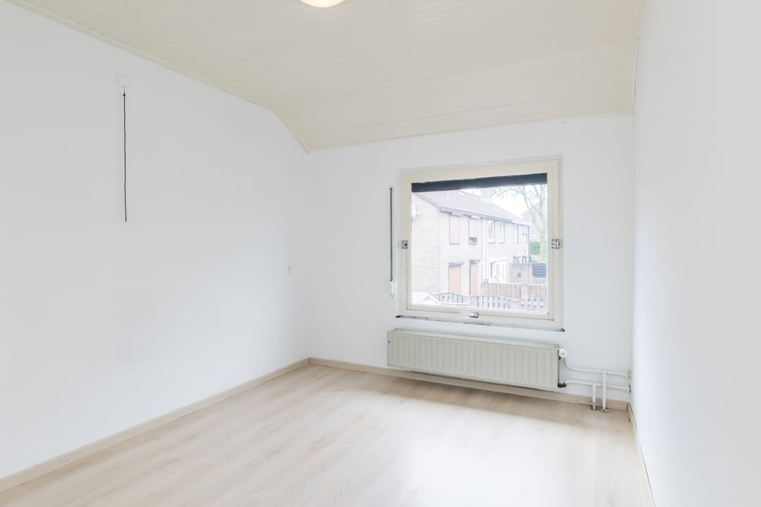 Photo 13 of Goudenregenstraat 14