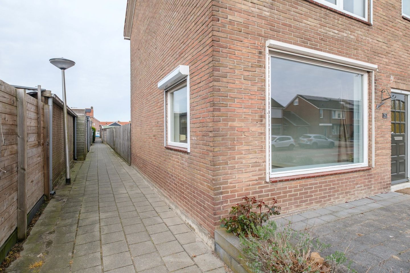 Photo 40 of Stuivenbergstraat 28