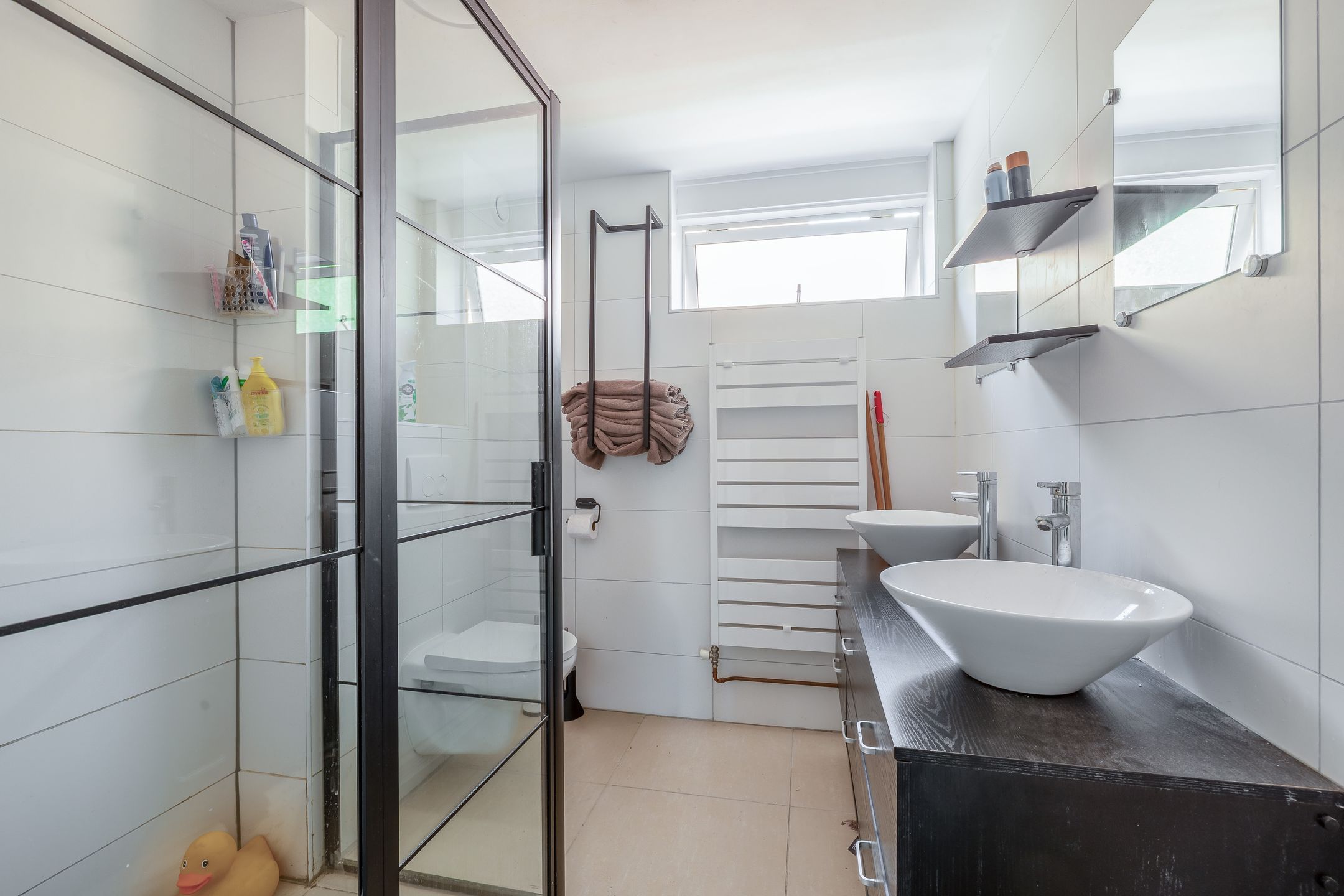 Spacious Five Bedroom Family Home Near Jagersplas — 21