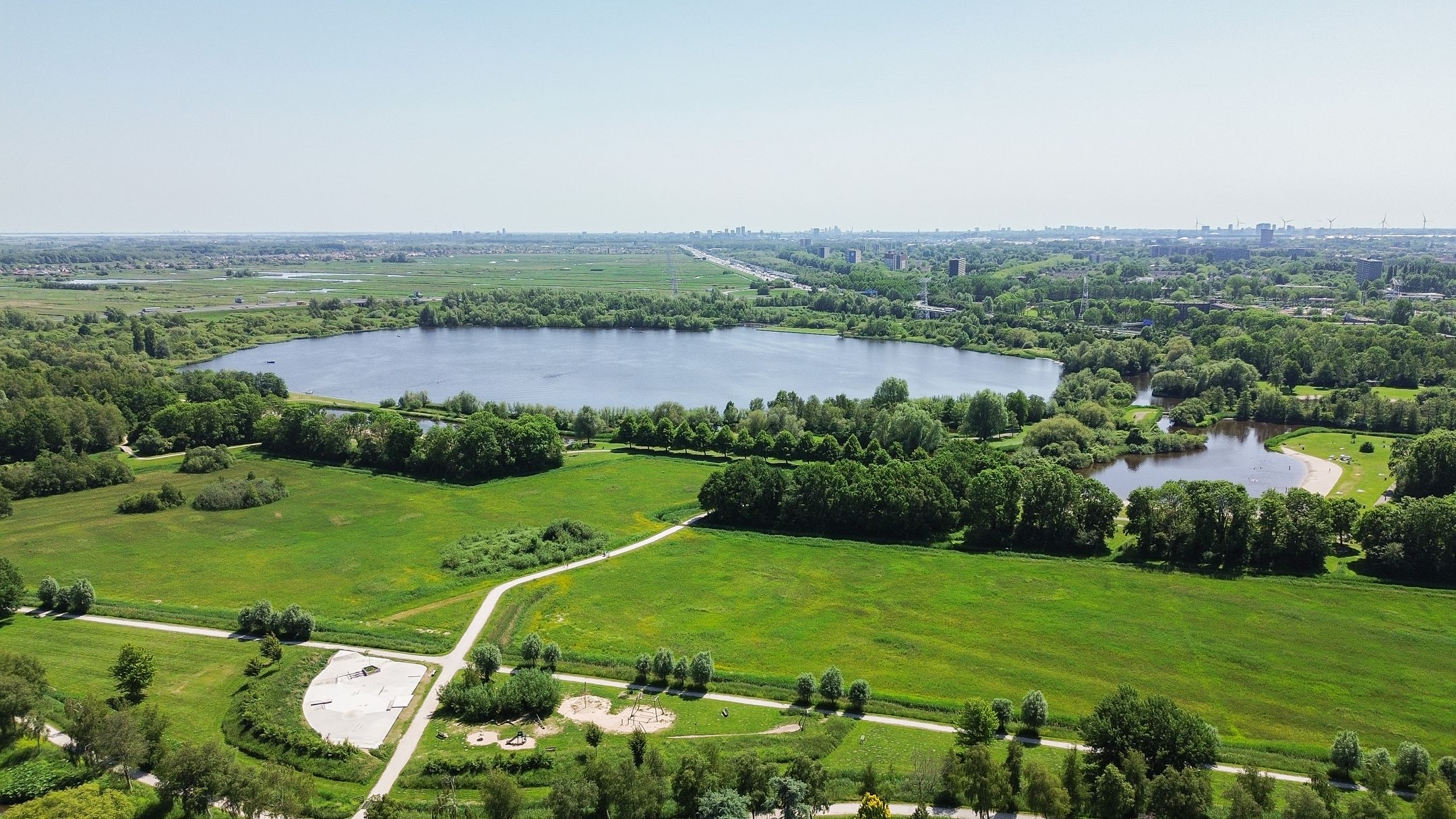 Spacious Five Bedroom Family Home Near Jagersplas — 39