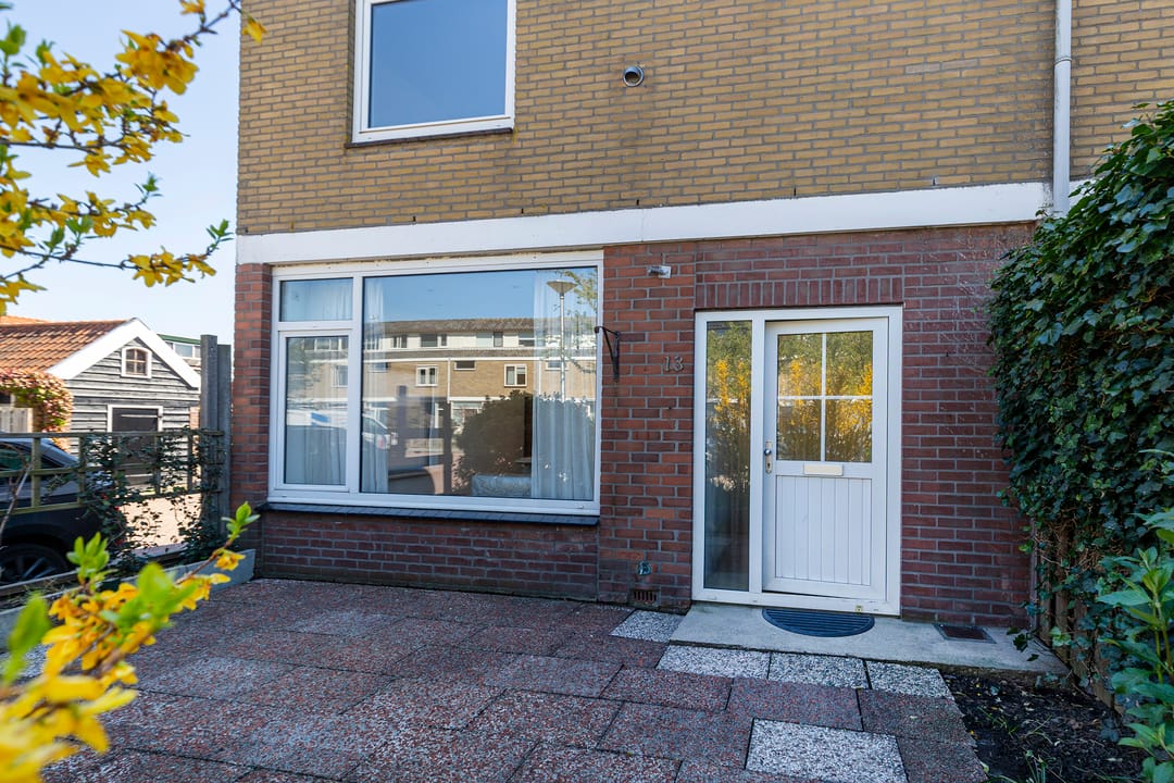 Photo 37 of Meidoornstraat 13