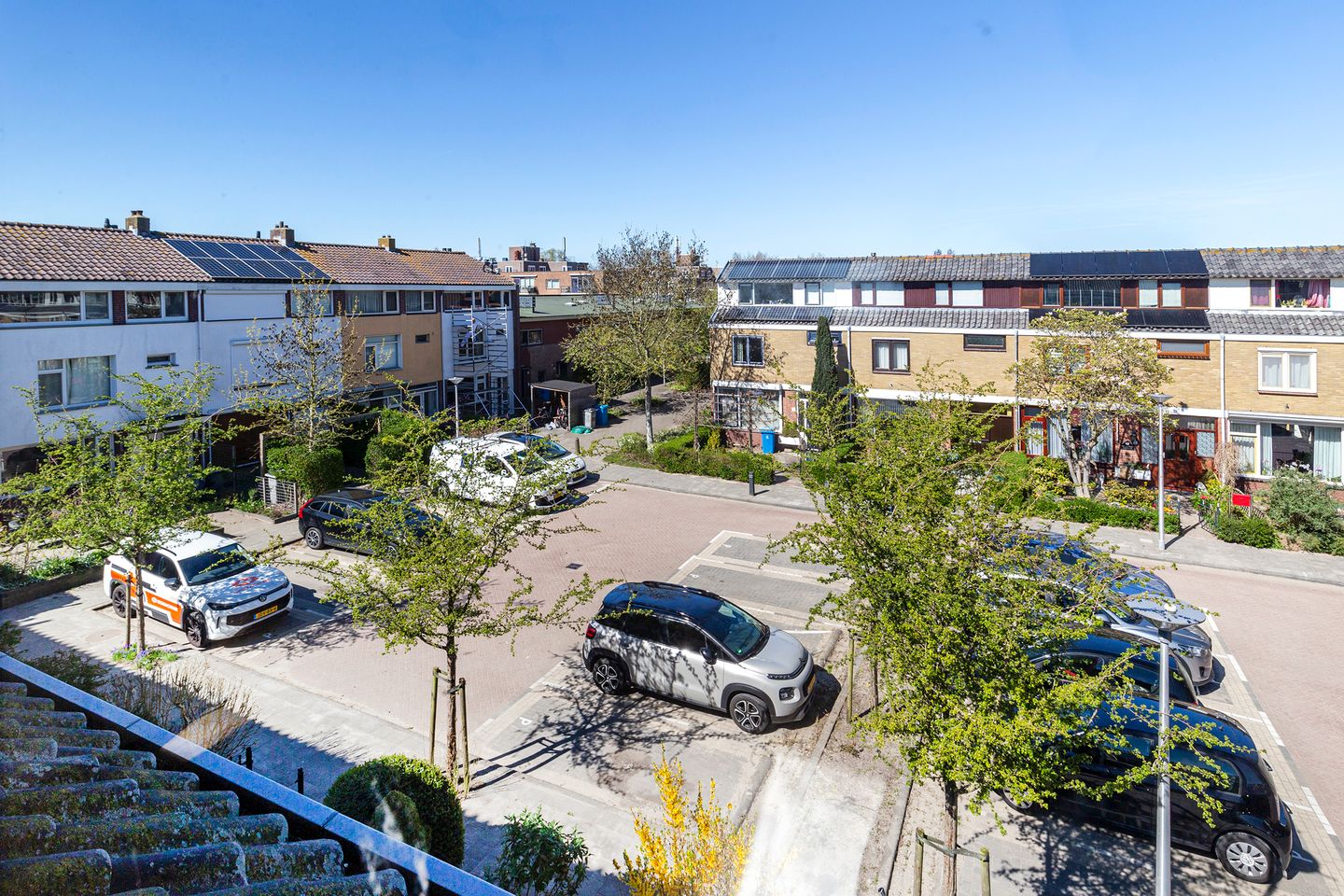 Photo 4 of Meidoornstraat 13