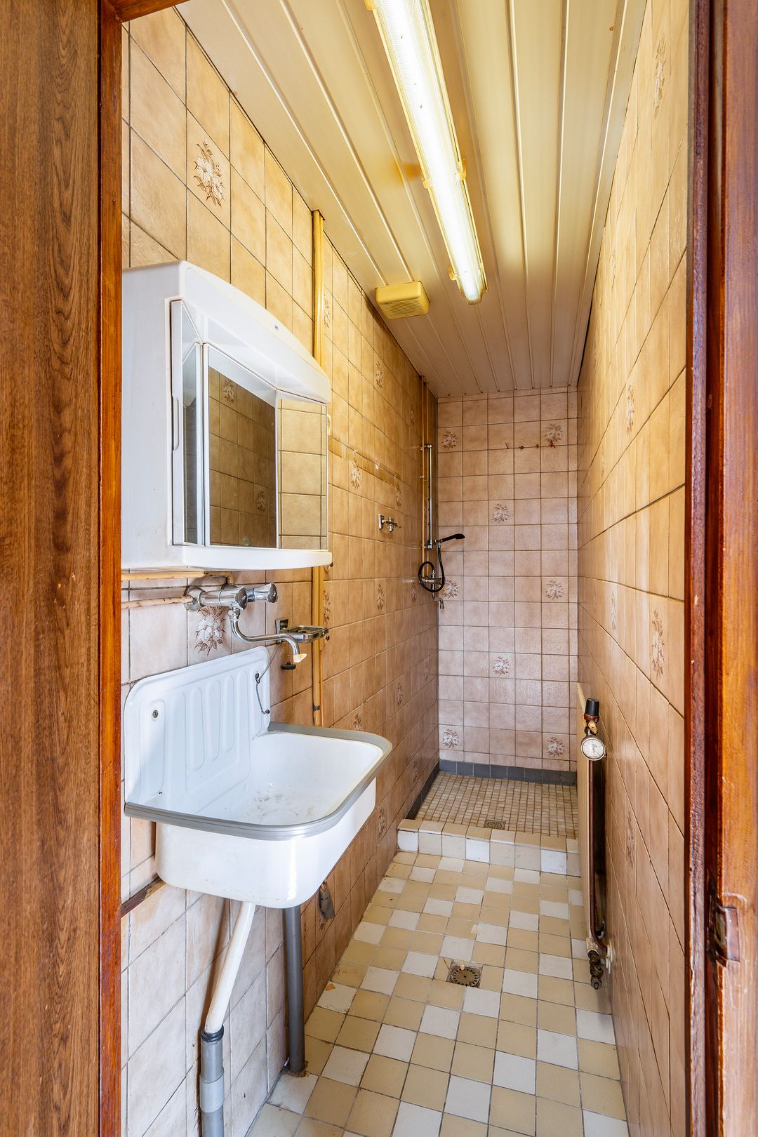 Characteristic Ground Floor Apartment with Garden in Vlaardingen Center — 16