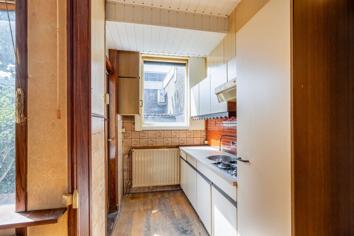Characteristic Ground Floor Apartment with Garden in Vlaardingen Center — 10