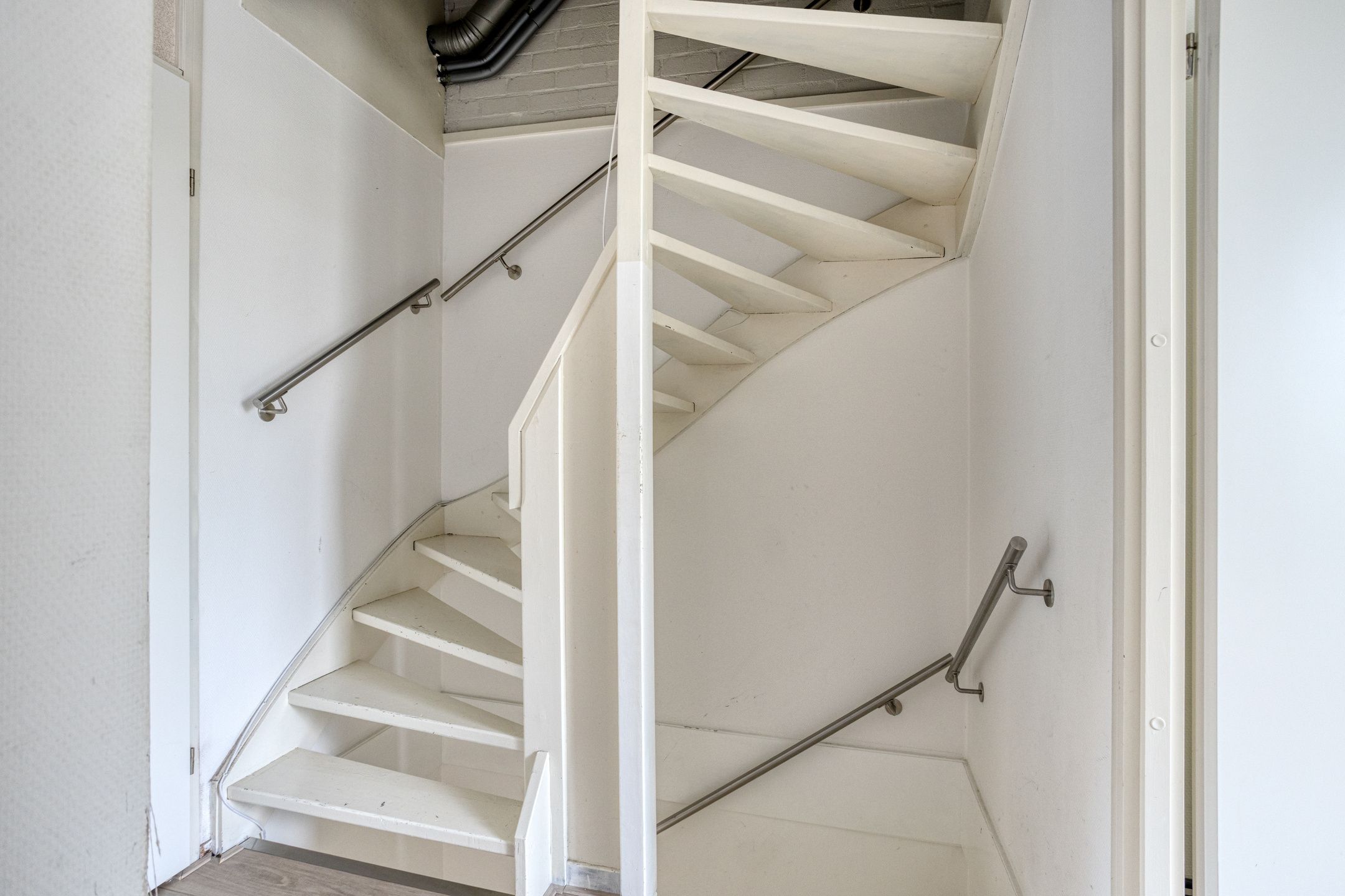 Photo 15 of Albert Schweitzerstraat 41