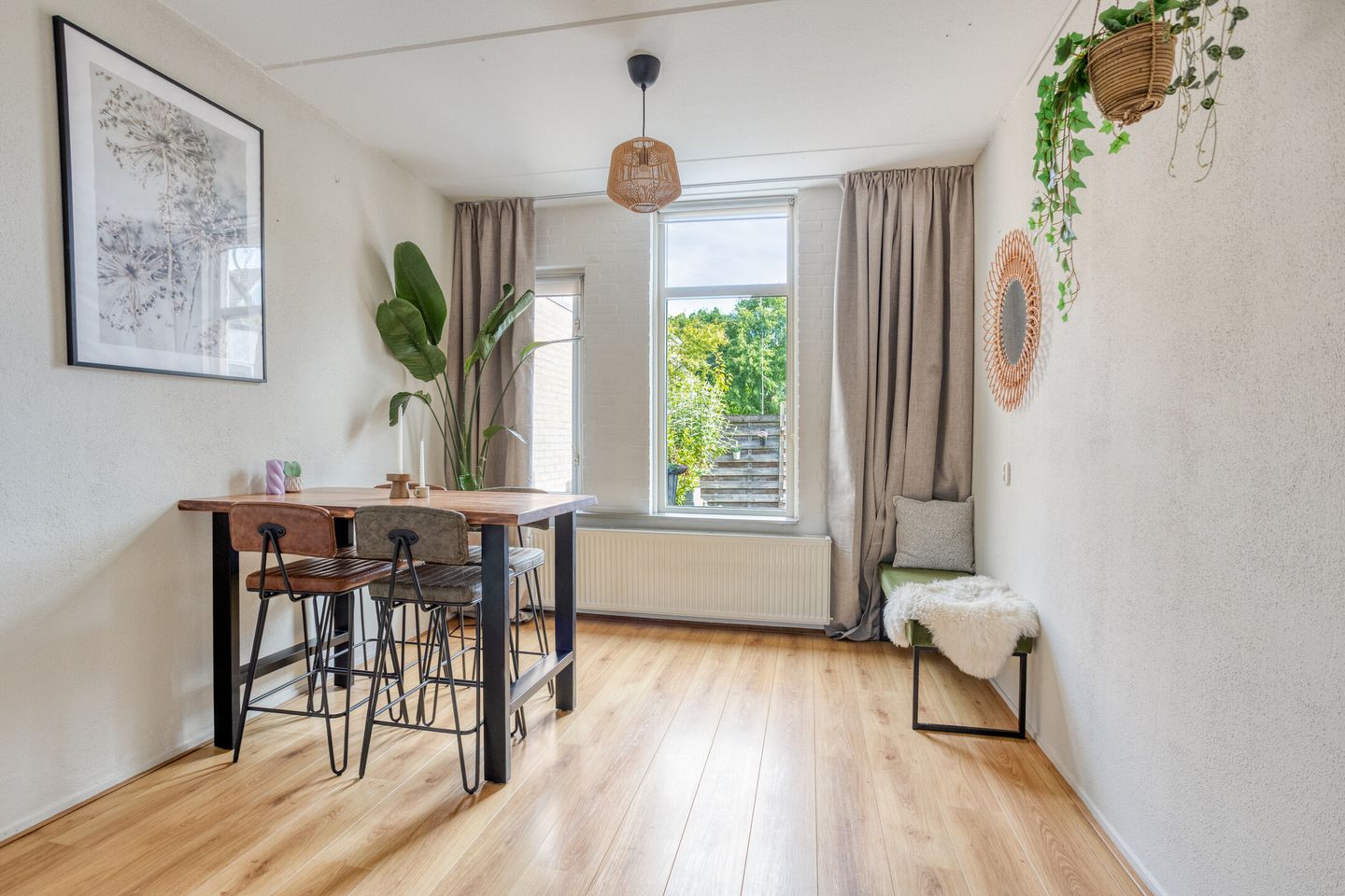Photo 10 of Albert Schweitzerstraat 41