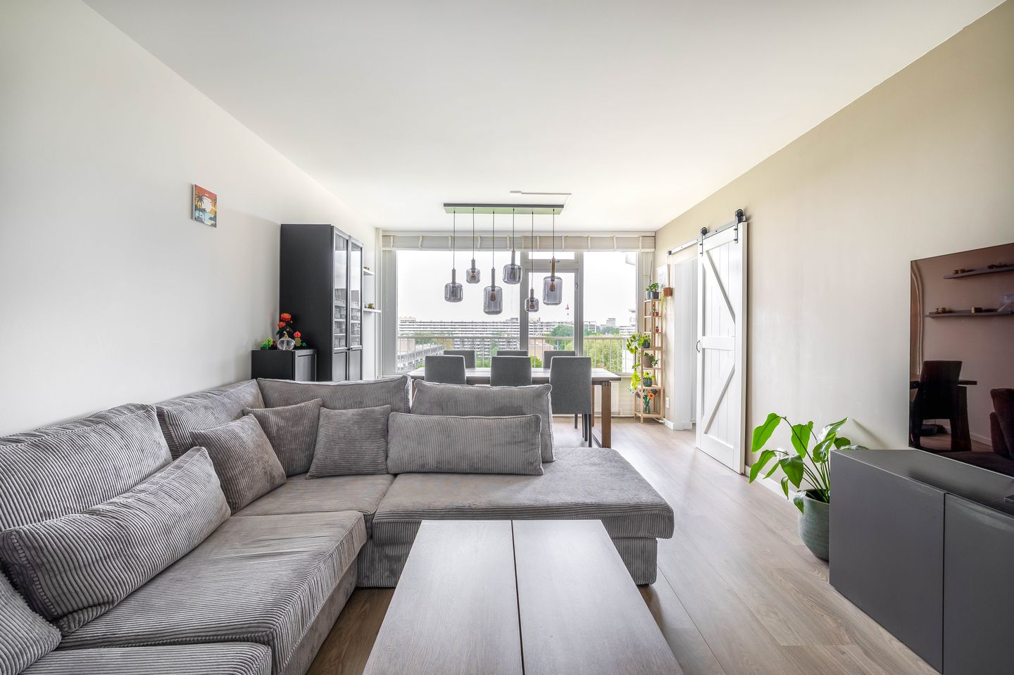 Photo 10 of Willemstraat 122