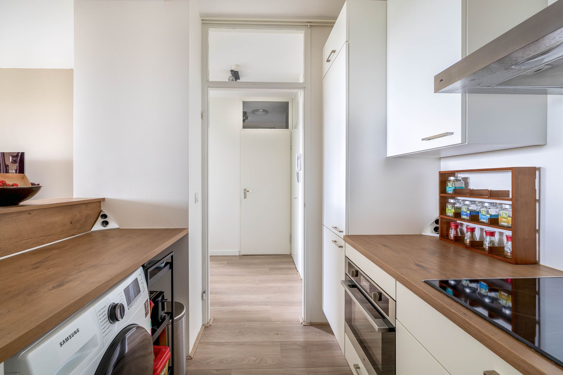Photo 18 of Willemstraat 122