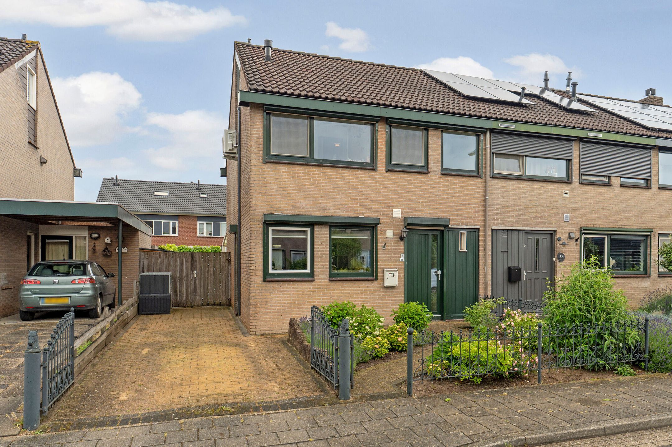 Photo 6 of Constantijnstraat 11